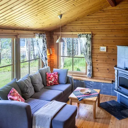 Moekki Syrjaelae *
